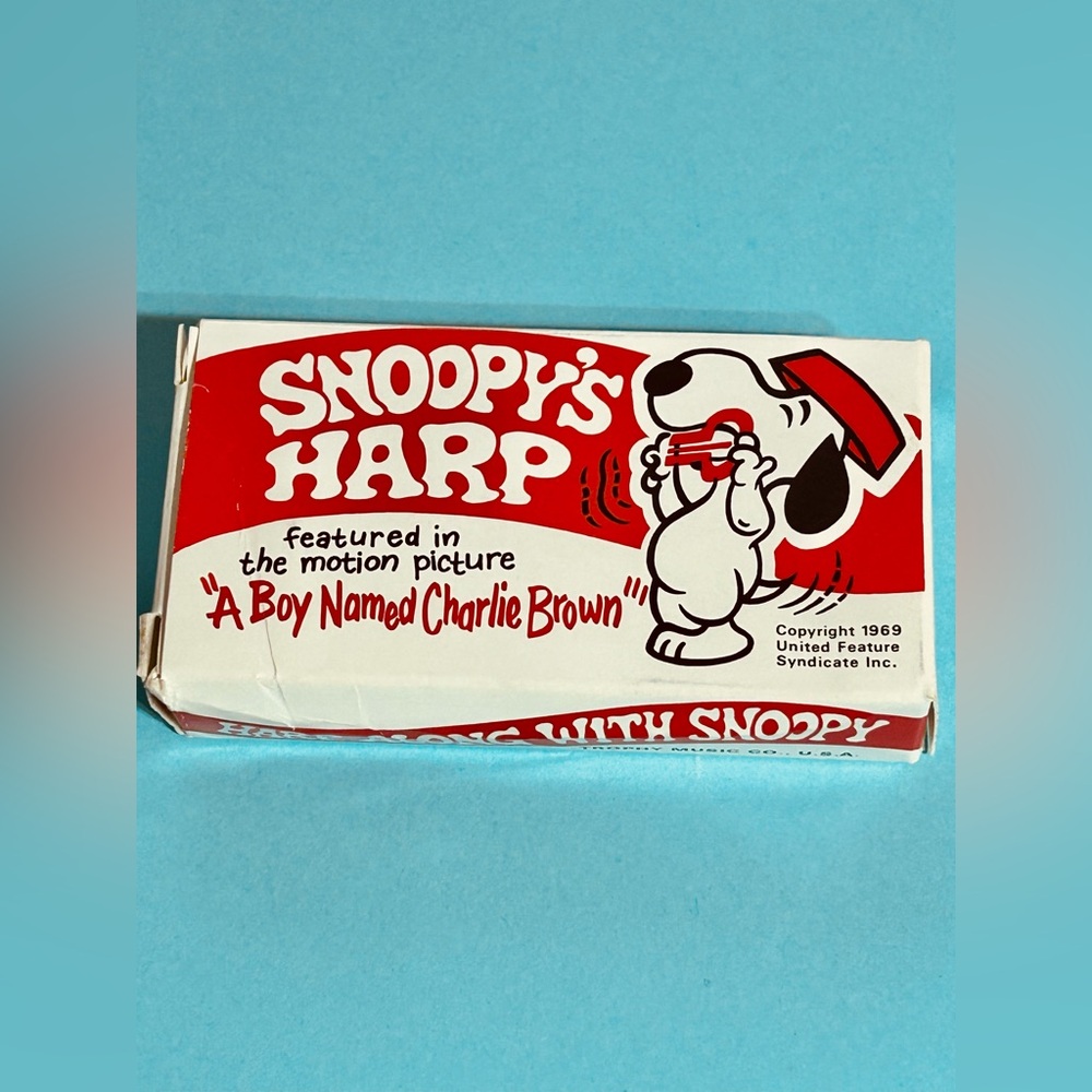 Snoopy's Harp featured in 1969 movie A. Boy Named Charlie Brown